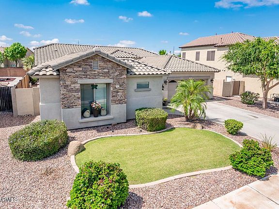3rd image of 2171 E Iris Drive