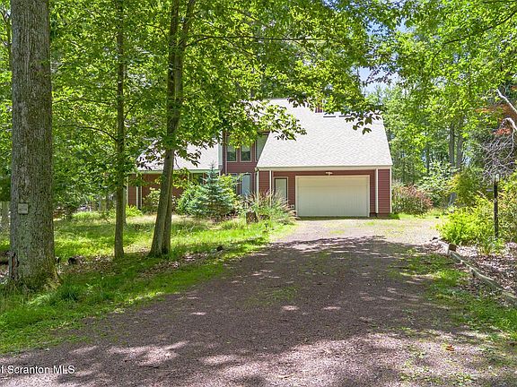 2nd image of 3217 Beech Ridge Dr