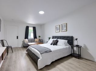 116 S 7th St #15, Akron, PA 17501