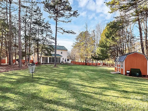 4th image of 9106 Dogwood Ridge Dr