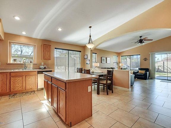 5th image of 8114 N 56th Ln