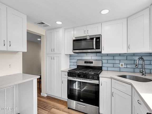 5th image of 701 Beachview Avenue
