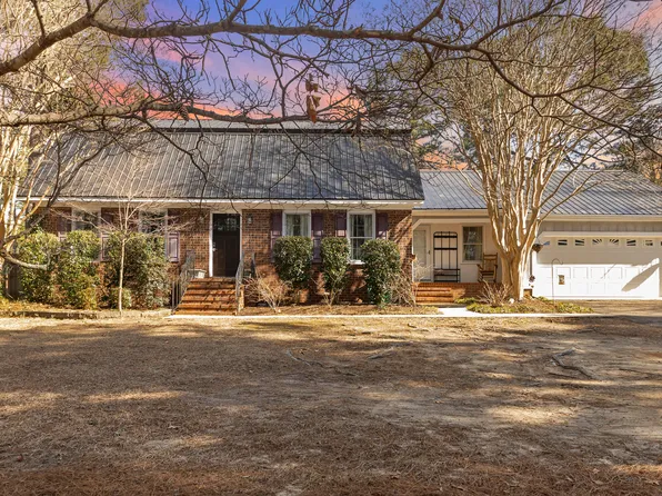 1023 Devonshire Trl, Aberdeen, NC 28315