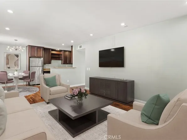 5224 Denny Ave APT 201, North Hollywood, CA 91601