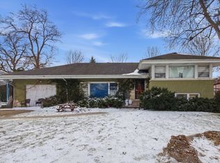 1009 Hastings St, Park Ridge, IL 60068