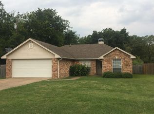 107 N 4th St, Crandall, TX 75114