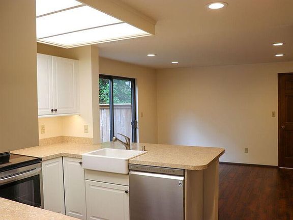 3rd image of 6523 NE 171st Pl