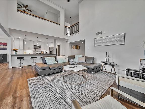5th image of 15603 Memorial Dr #12