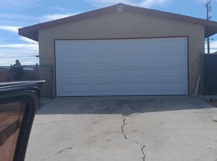 940 E Navajo St, Barstow, CA 92311