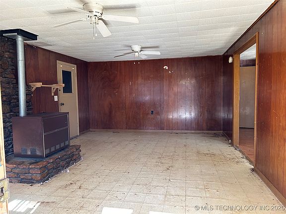 4th image of 206 Northside Ct