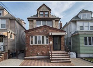7536 Furmanville Ave, Middle Village, NY 11379