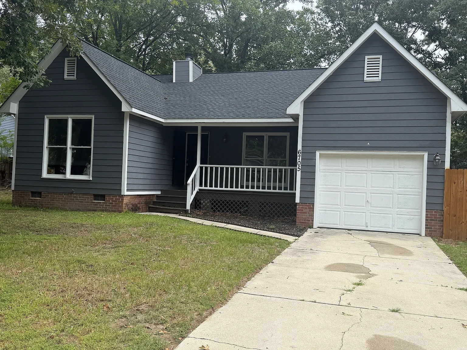 3 bed, 1094 sqft, $1,500 — Photo 1
