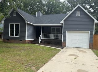 6705 Winchester St, Fayetteville, NC 28314