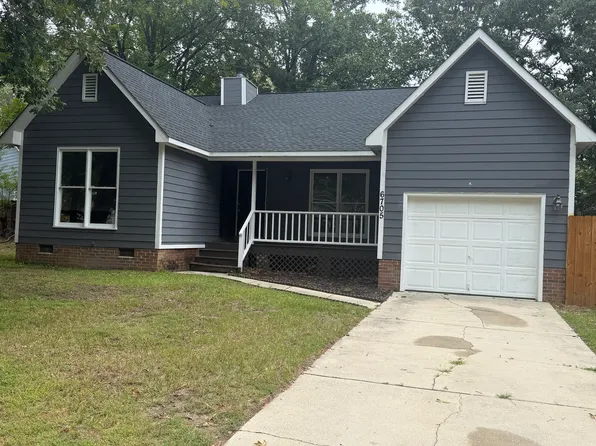 6705 Winchester St, Fayetteville, NC 28314