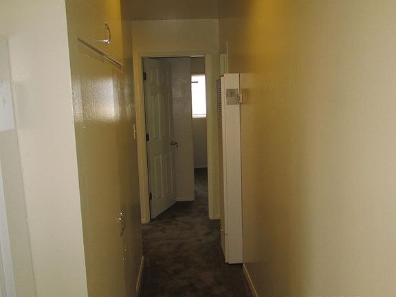 3rd image of 1410 Santa Anita St
