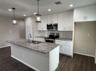 3340 Simmons St, Houston, TX 77004