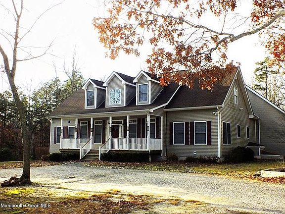 3rd image of 140 Doria Ave
