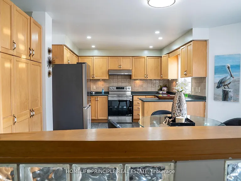 88 Loon Ave #MAIN — Photo 11