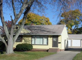 5215 Harmony Ln, Willoughby, OH 44094