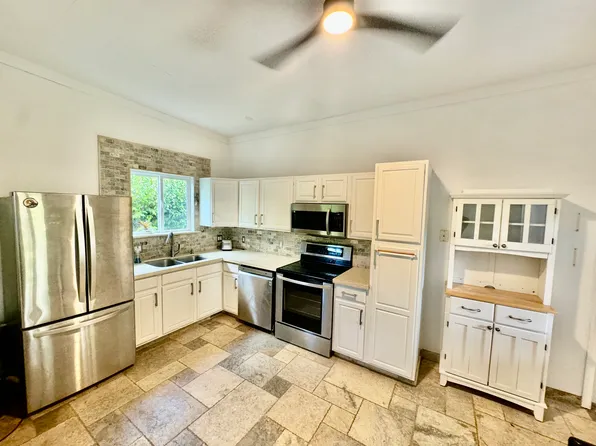 340 Wanaao Rd #C, Kailua, HI 96734