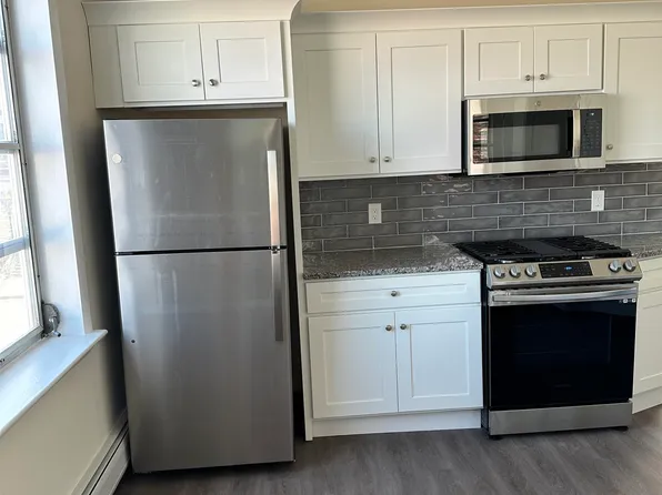 547 Avenue A image 5 of 14