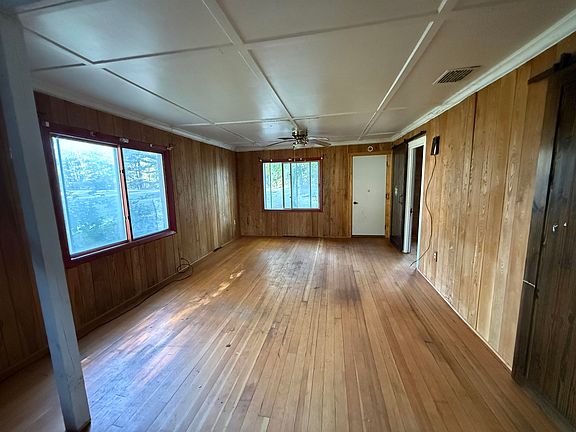 3rd image of N5801 Edgewood Rd