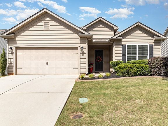 2nd image of 208 Evansdale Way