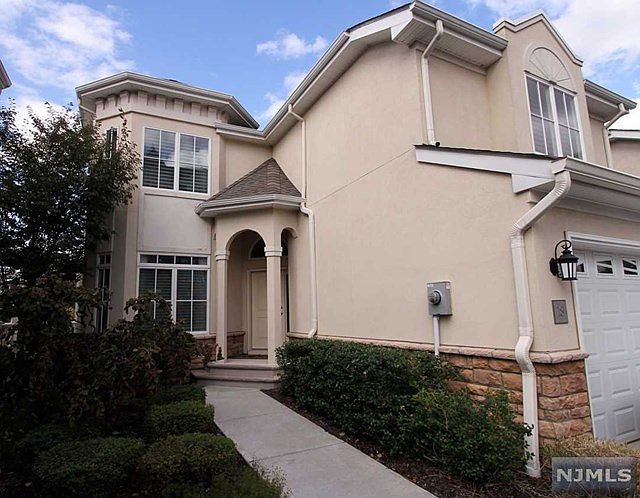 1st image of 18 Keimel Ct