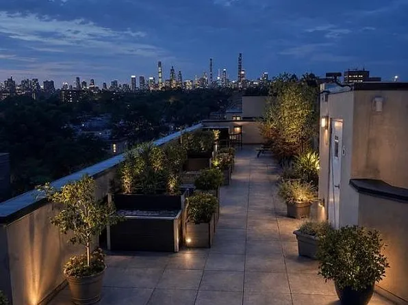 2098 Frederick Douglass Blvd APT 3E, New York, NY 10026