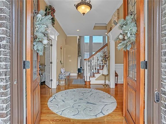 3rd image of 1385 Harris Rd