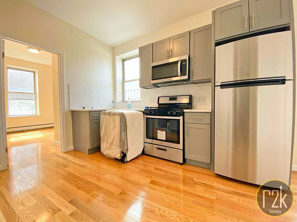 1st image of 37-09 Crescent St #2D