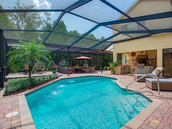 4th image of 1340 Lake Polo Dr