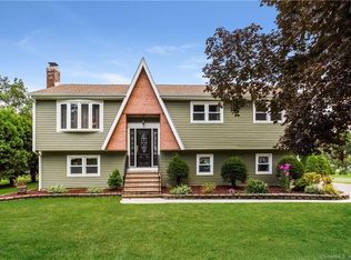 105 Long Ln, Bristol, CT 06010
