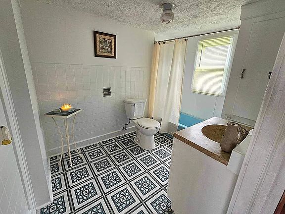 Bathroom Before