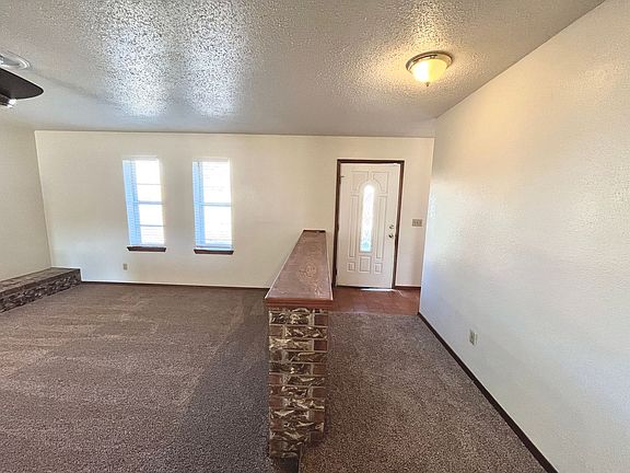 3rd image of 716 Smalley Dr