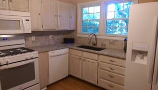5th image of 8103 Ward Parkway Pl