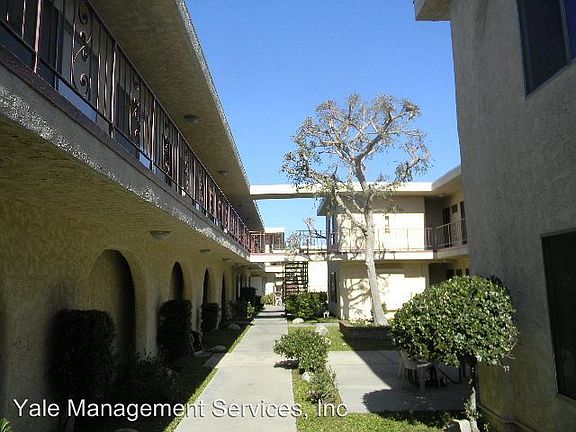 3rd image of 7909 Topanga Canyon Blvd APT 207