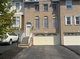 3002 Estate Dr, Oakdale, PA 15071