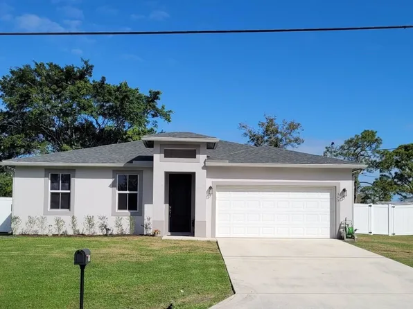 365 SE Thanksgiving Ave, Port Saint Lucie, FL 34984