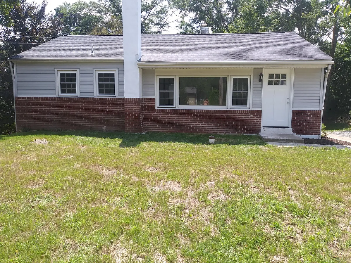 Building Photo - 1365 N Sanatoga Rd