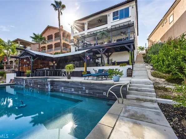 22084 San Joaquin Dr W, Canyon Lake, CA 92587
