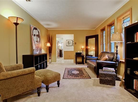 5th image of 12421 Wood Manor Cir