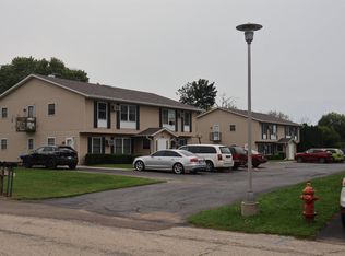 108-116 Eilbes Ave, Beaver Dam, WI 53916