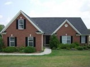 2735 Jay Oak Dr, Dacula, GA 30019