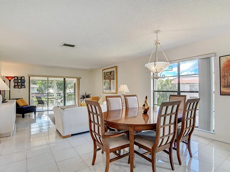 7911 Eastlake Dr #H — Photo 14