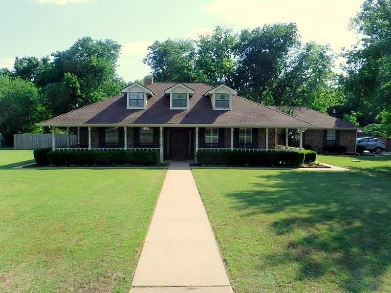 1st image of 105 Buckhorn