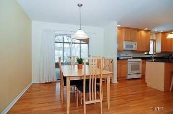 4th image of 417 Willow Ave