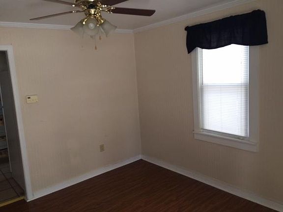 2nd image of 1526 S 13th St