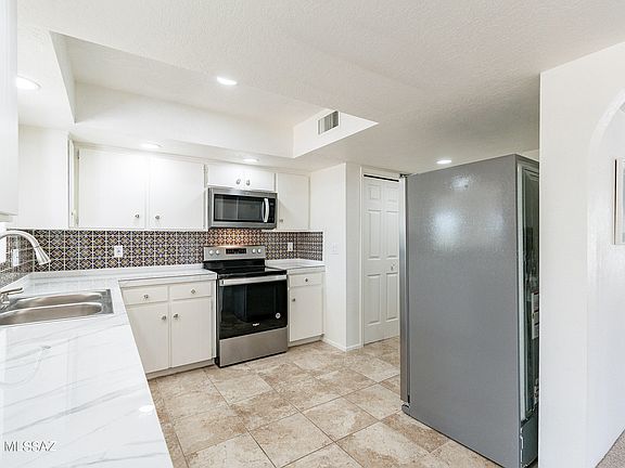 5th image of 17825 S Placita Mayo