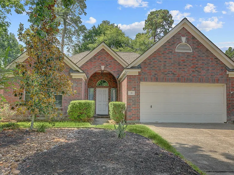 35 Tranquil Glade Pl — Photo 2